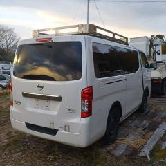Уплотнительная резинка дверей правая передняя NISSAN NV350 CARAVAN VR2E26 QR20DE 769213XA0A 4 ракурс
