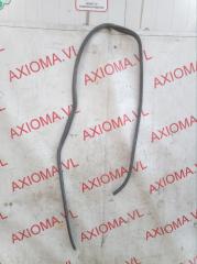Уплотнительная резинка дверей правая задняя TOYOTA COROLLA FIELDER NKE165 1NZFXE 6233112200 1 ракурс