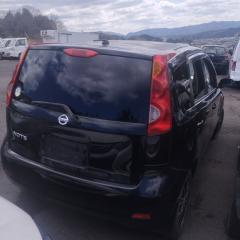 Уплотнительная резинка дверей правая передняя NISSAN NOTE E11 HR15DE 769211U600 2 ракурс