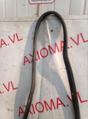 Уплотнительная резинка дверей левая задняя VOLVO S60 RS61 B5244S 30779420 2 ракурс