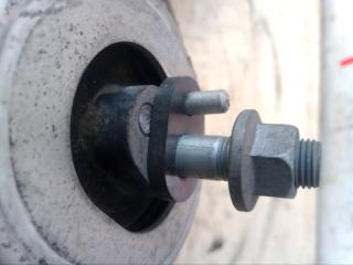 Подушка двигателя левая передняя LEXUS LS460 USF40 1URFSE 1236138160 3 ракурс
