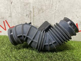 Патрубок воздушного фильтра VOLVO S60 RS61 B5244S 30636828 4 ракурс