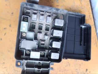 Блок предохранителей HONDA PARTNER EY8 D16A 38250S05J03 4 ракурс