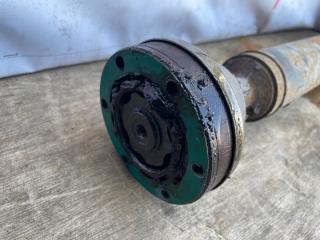 Карданный вал AUDI A4 8K5 CDNC 8K0521101B 2 ракурс Карданный вал AUDI A4 8K5 CDNC 8K0521101B 2 ракурс