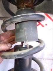 Стойка подвески правая передняя AUDI A4 8K5 CDNC 8K0413031CK, 8K0413038L 3 ракурс Стойка подвески правая передняя AUDI A4 8K5 CDNC 8K0413031CK, 8K0413038L 3 ракурс