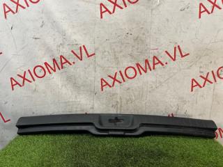 Накладка замка багажника NISSAN SERENA C25 MR20DE 849921FC5A 5 ракурс