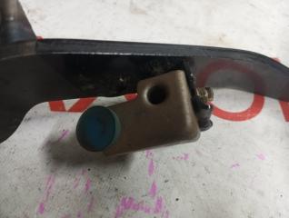 Педаль тормоза TOYOTA GRAND HIACE KCH16 1KZTE 4710126190 5 ракурс