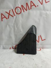 Подставка под ногу TOYOTA GRAND HIACE KCH16 1KZTE 5819126030 1 ракурс