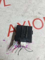 Блок управления шторками TOYOTA GRAND HIACE KCH16 1KZTE 8058026030 2 ракурс