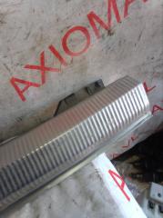 Накладка замка багажника AUDI A4 8K5 CDNC 8K9864483A 3 ракурс Накладка замка багажника AUDI A4 8K5 CDNC 8K9864483A 3 ракурс