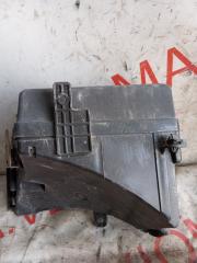 Блок предохранителей SUBARU LEGACY BP5 EJ20X 82241AG000, 82243AG010, 82243AG000 2 ракурс