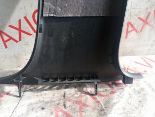 Накладка на стойку кузова левая AUDI A4 8EC BWE 8E0867239A 3 ракурс Накладка на стойку кузова левая AUDI A4 8EC BWE 8E0867239A 3 ракурс