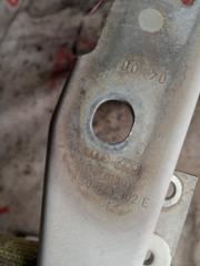 Петля капота AUDI A4 8EC BWE 8E0823301F, 8E0823302F 5 ракурс