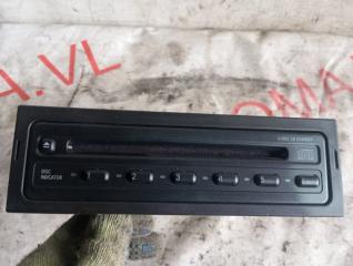 Cd-чейнджер AUDI A4 8EC BWE 8E0035111 3 ракурс Cd-чейнджер AUDI A4 8EC BWE 8E0035111 3 ракурс