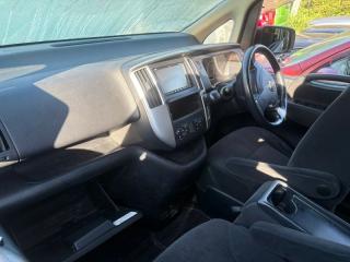 Подлокотник правый передний NISSAN SERENA C25 MR20DE 877001GK0A 1 ракурс