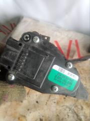 Педаль газа AUDI A4 8EC BWE 8E2721523E, 8E2 721 523E 3 ракурс