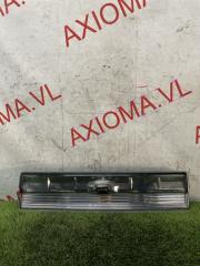 Накладка 5-й двери MITSUBISHI DELICA D:5 CV4W 4B11 5817A205XB 4 ракурс