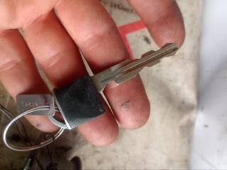 Замок зажигания NISSAN SERENA C25 MR20DE D87001GKBA 3 ракурс