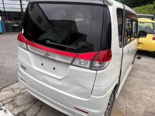 Стойка подвески правая передняя MITSUBISHI DELICA D:2 MB15S K12B MQ501000 2 ракурс
