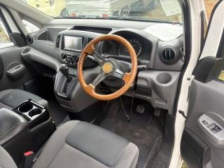 Уплотнительная резинка дверей правая задняя NISSAN NV200 VM20 HR16DE 82830JX30A 1 ракурс