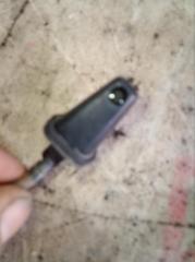 Форсунка омывателя правая MAZDA BONGO SSF8R RF S36067510A 2 ракурс
