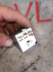 Реле MAZDA BONGO SSF8R RF S08467820, S084 67 820 2 ракурс