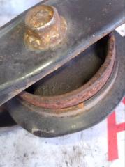Рычаг подвески правый задний HONDA STEPWGN RF3 K20A 52371S7S000 2 ракурс