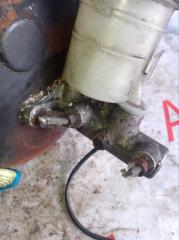 Главный тормозной цилиндр SUZUKI JIMNY JA11V F6AT 5110055C00, 5130082C00 2 ракурс