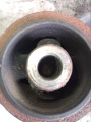 Подушка редуктора задняя NISSAN X-TRAIL NT30 QR20DE 554198H501 2 ракурс Подушка редуктора задняя NISSAN X-TRAIL NT30 QR20DE 554198H501 2 ракурс