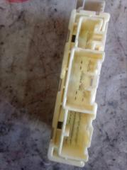 Реле генератора TOYOTA PRIUS ZVW30 2ZRFXE 8264175070, 82641-75070 3 ракурс