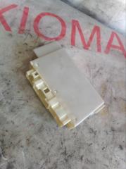 Реле генератора TOYOTA PRIUS ZVW30 2ZRFXE 8264175070, 82641-75070 4 ракурс