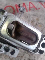 Подушка двигателя правая передняя VOLKSWAGEN GOLF 5G1 CJZA 5Q0199262DB, 5Q0199262BF, 5WA199262D, 5WA199262AP 3 ракурс