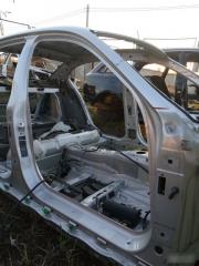 Запчасть порог со стойкой правый BMW E60 контрактная Порог со стойкой правый BMW E60 контрактная