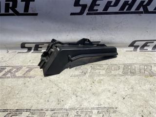 Кронштейн полки багажника правый Skoda Rapid 2016