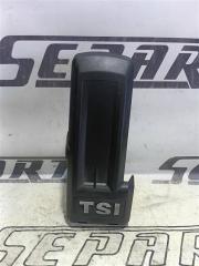 Крышка двигателя декоративная Skoda YETI 2012