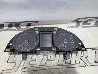 Панель приборов Volkswagen Passat 2012