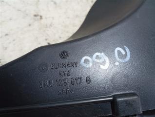 Воздухозаборник Passat 2002 B5 2.0 AZM Воздухозаборник Passat 2002 B5 2.0 AZM