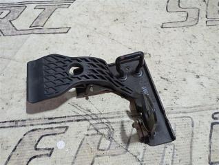 Крюк замка капота Audi A3 2009