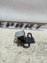Запчасть петля двери задняя правая Volkswagen Passat 2002 B5 2.8 AMX 3B4833412C контрактная Петля двери задняя правая Volkswagen Passat 2002 B5 2.8 AMX 3B4833412C контрактная