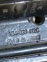 Петля двери задняя правая Passat 2002 B5 2.8 AMX Петля двери задняя правая Passat 2002 B5 2.8 AMX