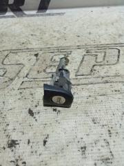 Личинка замка двери передняя Skoda Octavia 2009