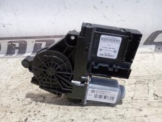 Запчасть моторчик стеклоподъемника передний Volkswagen Golf 2011