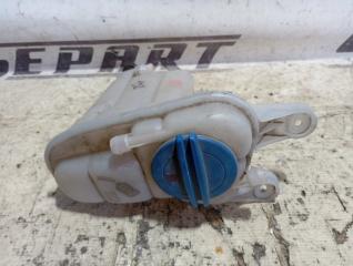 Бачок расширительный Audi A4 2008 контрактная Бачок расширительный Audi A4 2008