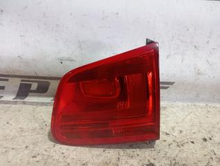 Фонарь в крышку багажника правый Volkswagen Tiguan 2014