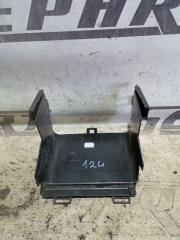 Запчасть корпус аккумулятора Volkswagen Golf 2011