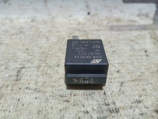 Запчасть реле Audi A4 2008
