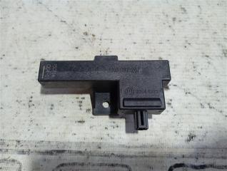 Антенна бесключевого доступа Audi A4 2010