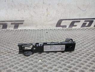 Запчасть механизм регулировки ремня безопасности передний Skoda Karoq 2024