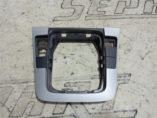 Запчасть накладка кулисы кпп Volkswagen Passat 2008