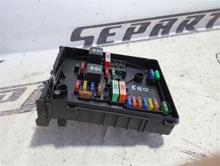 Запчасть блок предохранителей Volkswagen Touran 2011